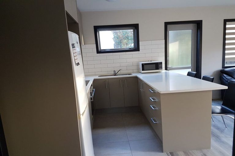 Photo of property in 208 Don Buck Road, Massey, Auckland, 0614