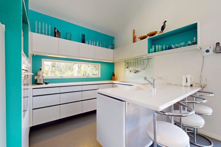 Photo of property in 30 Kent Avenue, Waitarere Beach, Levin, 5510