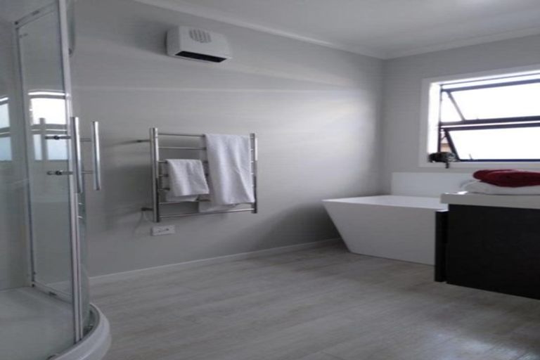 Photo of property in 35 Gallipoli Place, Paraparaumu, 5032