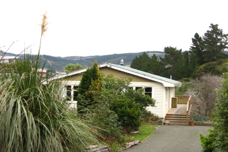 Photo of property in 21 Bank Road, Warrington, Waikouaiti, 9471