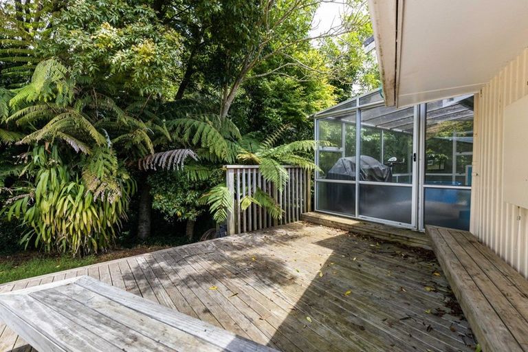 Photo of property in 235 Heta Road, Merrilands, New Plymouth, 4312