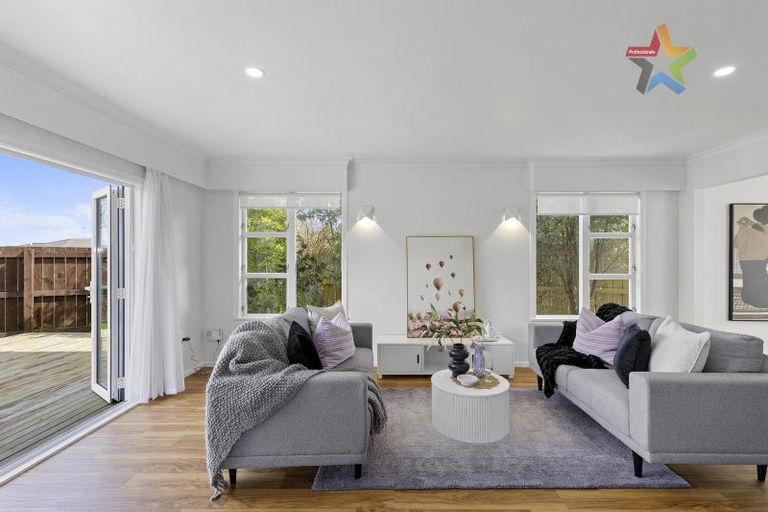 Photo of property in 162 Queen Street West, Levin, 5510