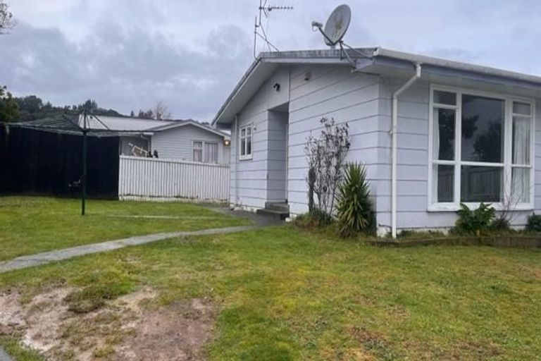 Photo of property in 31 Blueberry Grove, Timberlea, Upper Hutt, 5018