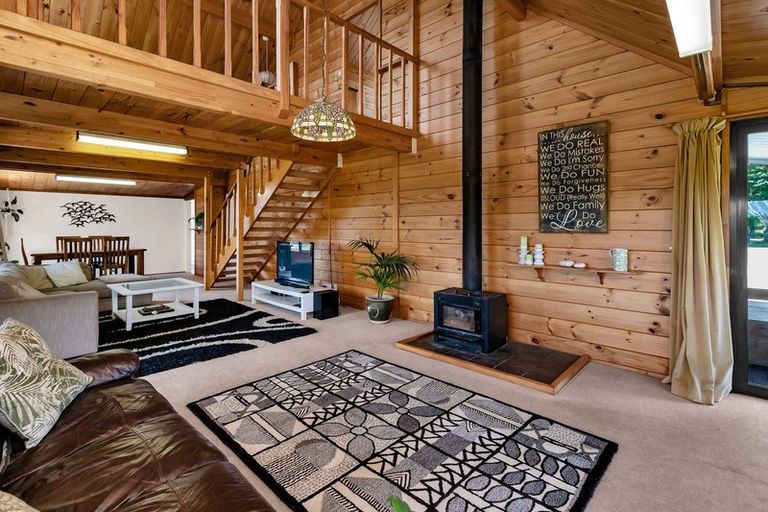 Photo of property in 70 Edmonds Road, Kerikeri, 0293