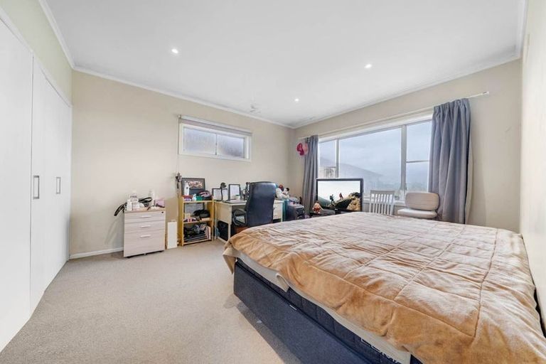 Photo of property in 582 Massey Road, Mangere, Auckland, 2022