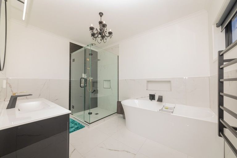 Photo of property in 34 Golf Vue Place, Castlecliff, Whanganui, 4501