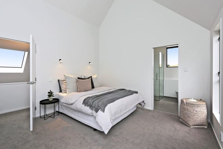 Photo of property in 9 Ridgeway Terrace, Taradale, Napier, 4112