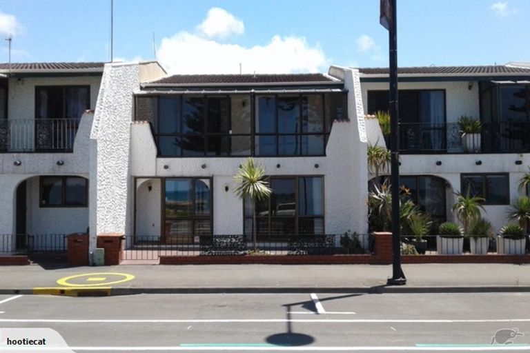 Photo of property in 455 Marine Parade, Napier South, Napier, 4110