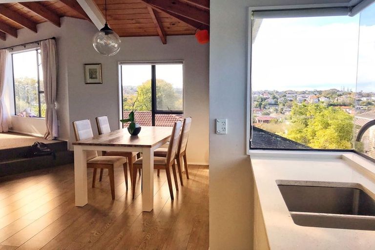 Photo of property in 1/30 Quebec Road, Milford, Auckland, 0620