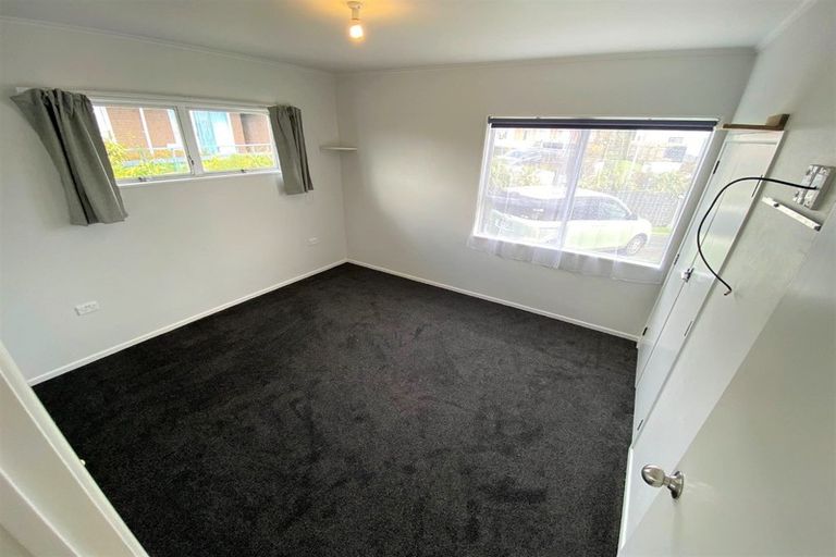 Photo of property in 6 Chisholm Place, Mangere East, Auckland, 2024