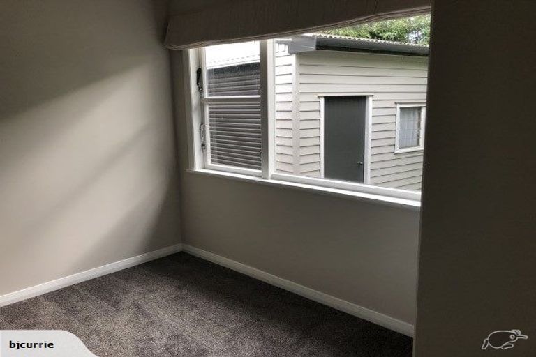 Photo of property in 12 Lifford Place, Awapuni, Palmerston North, 4412
