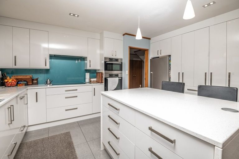 Photo of property in 26 Burbank Crescent, Churton Park, Wellington, 6037