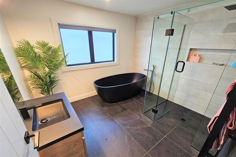 Photo of property in 139 Ngaio Drive, Matarangi, Whitianga, 3592