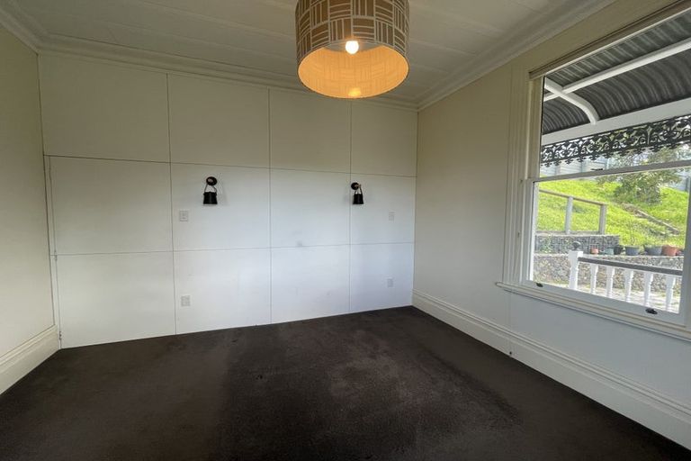 Photo of property in 2 Carson Street, Mornington, Dunedin, 9011