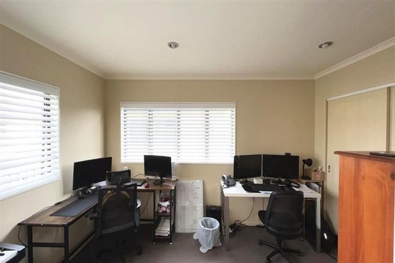 Photo of property in 402 East Tamaki Road, East Tamaki, Auckland, 2013