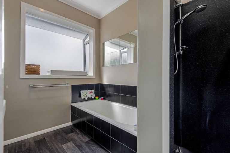 Photo of property in 7 Highbury Drive, Levin, 5510