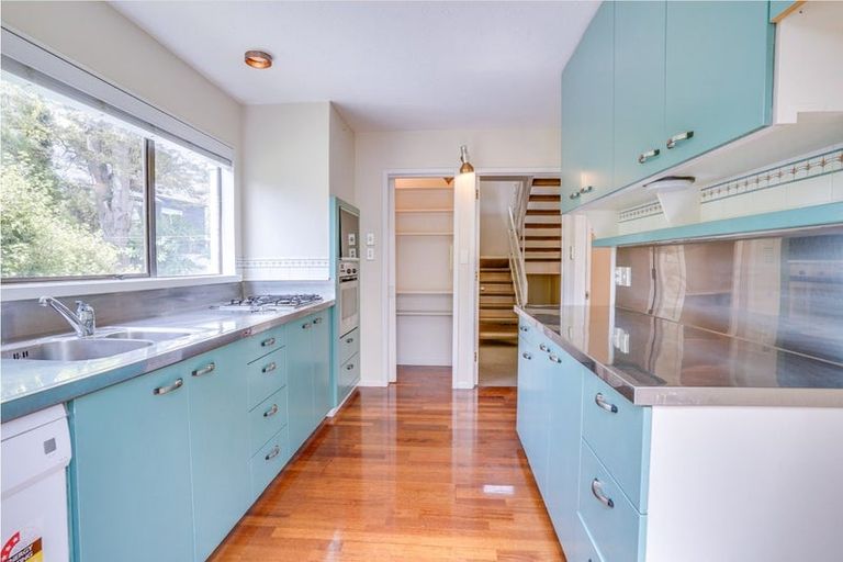 Photo of property in 1/10 Chevron Place, Ilam, Christchurch, 8041