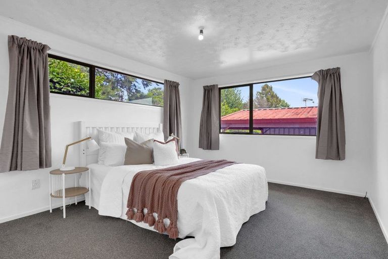 Photo of property in 17 Matipo Crescent, Pukete, Hamilton, 3200