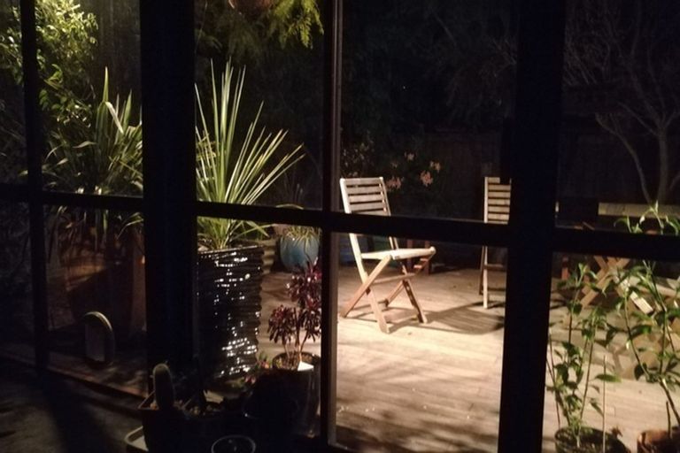 Photo of property in 1/10 Gamblins Road, Saint Martins, Christchurch, 8022