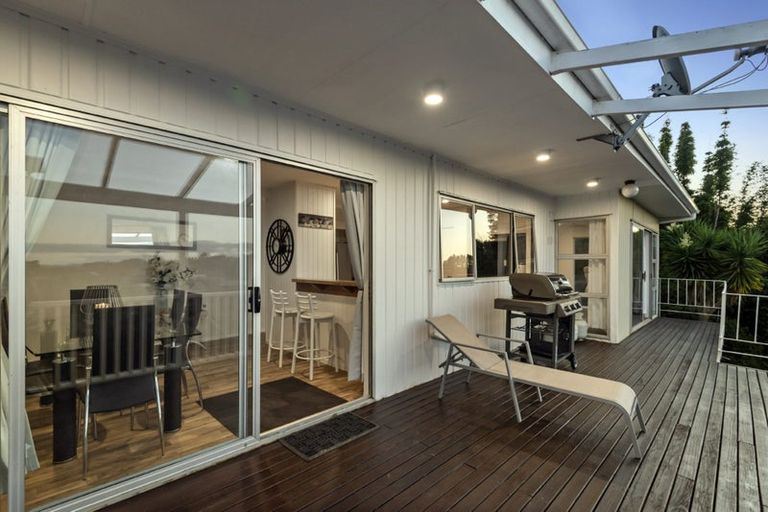 Photo of property in 10 Gurnard Road, Stillwater, Silverdale, 0993