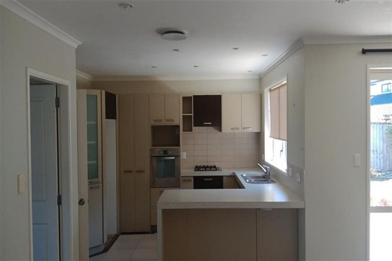 Photo of property in 72 Baverstock Road, Flat Bush, Auckland, 2016