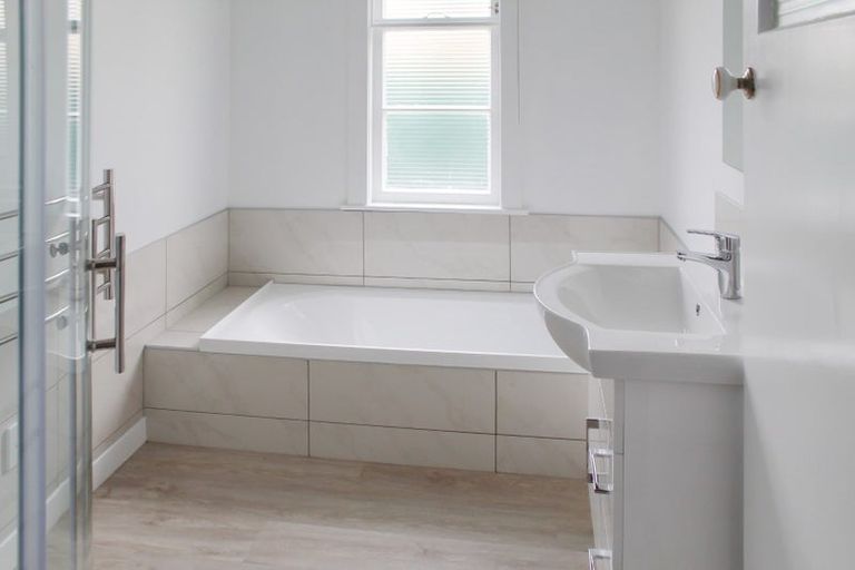 Photo of property in 54 Church Street, Awapuni, Palmerston North, 4412