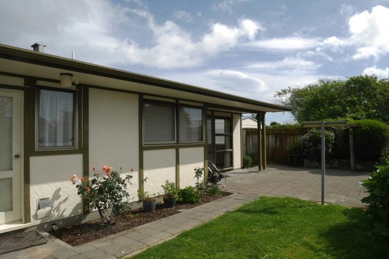Photo of property in 63a Ngaio Road, Waikanae, 5036