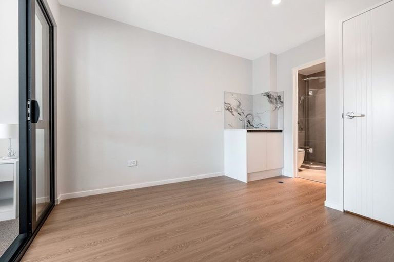 Photo of property in 28 Johns Creek Crescent, Silverdale, 0932