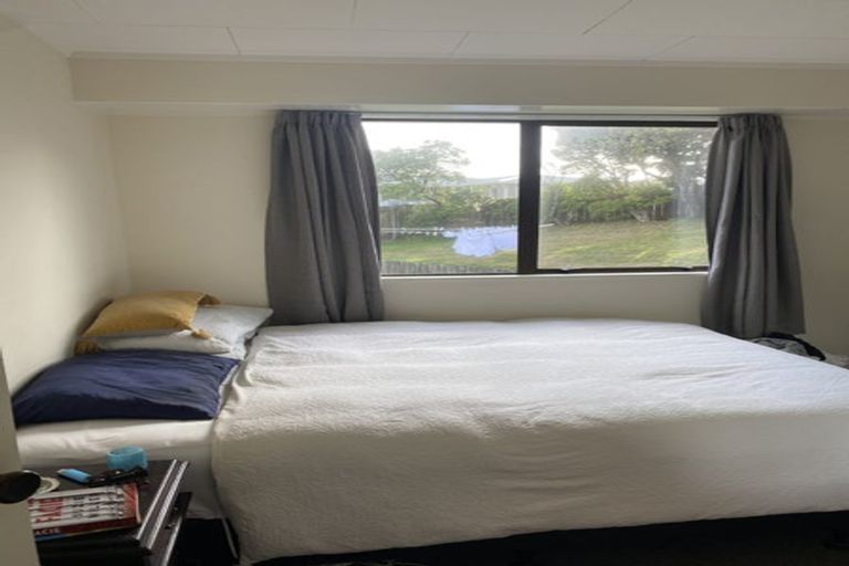 Photo of property in 15 Welland Place, Island Bay, Wellington, 6023