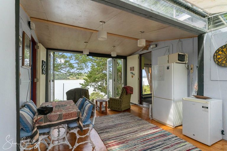 Photo of property in 429 Heatley Road, Whakapirau, Maungaturoto, 0583