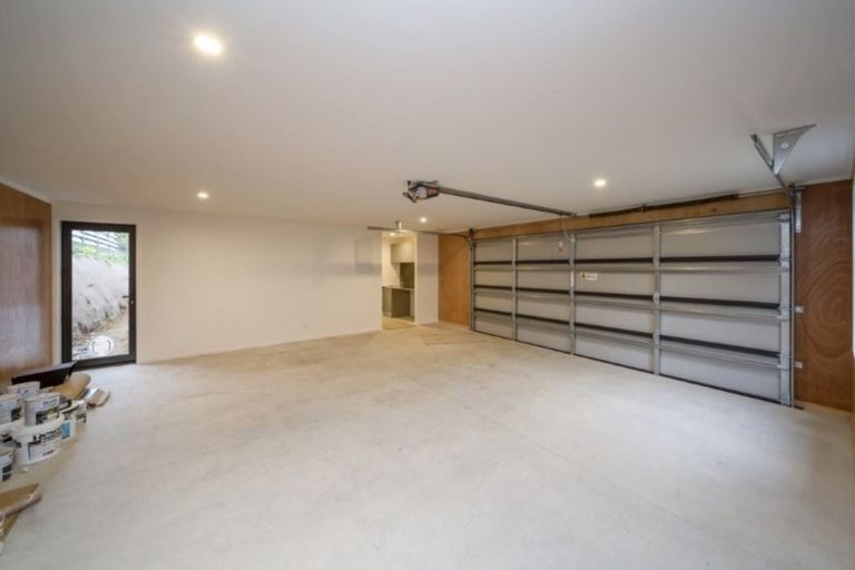 Photo of property in 2 Piper Way, Glen Avon, New Plymouth, 4312