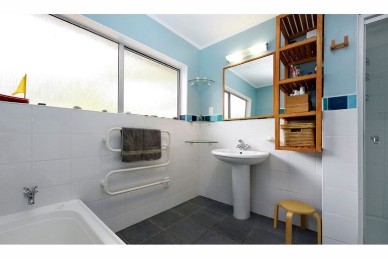 Photo of property in 9 Burn Place, The Brook, Nelson, 7010