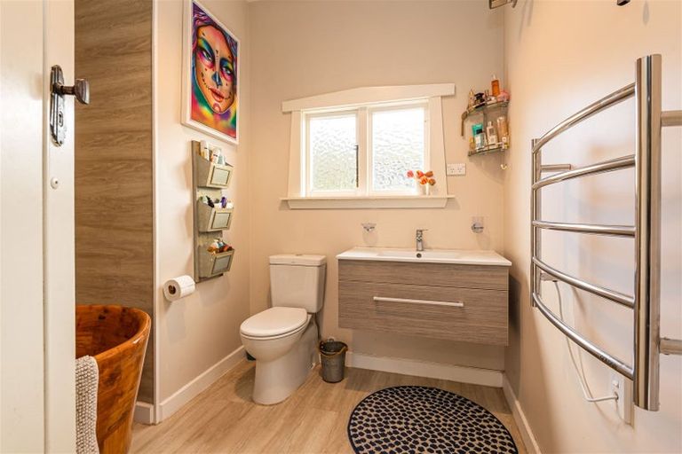 Photo of property in 31 Flavell Street, Heathcote Valley, Christchurch, 8022