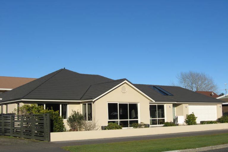 Photo of property in 11 Newcastle Street, Windsor, Invercargill, 9810