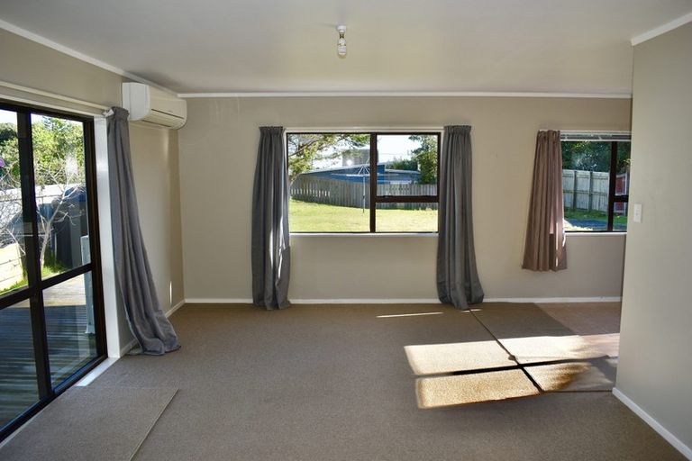 Photo of property in 17 Gawler Street, Te Horo Beach, Otaki, 5581
