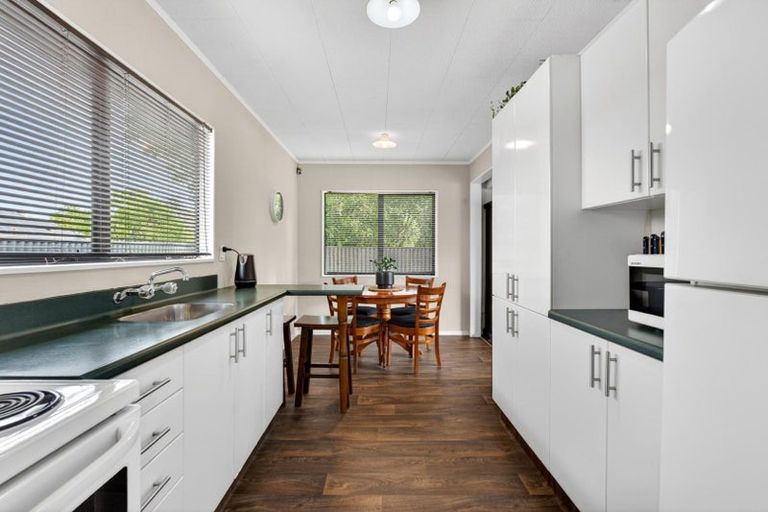 Photo of property in 2/27 Nuffield Avenue, Marewa, Napier, 4110