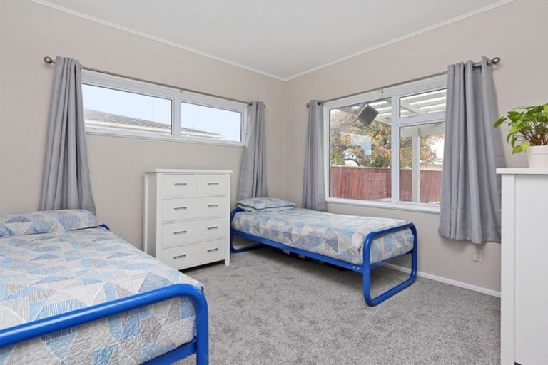 Photo of property in 4 Pembroke Street, Taradale, Napier, 4112