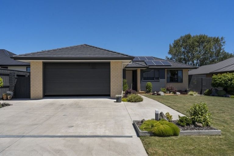 Photo of property in 31 Dreaver Drive, Waitara, 4320
