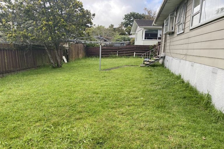 Photo of property in 2/30 Heathberry Close, Papatoetoe, Auckland, 2025