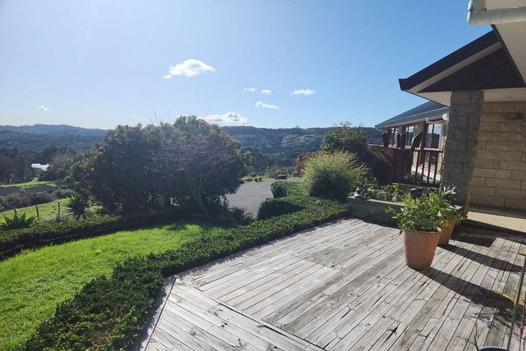 Photo of property in 19 Judge Richardson Drive, Opaheke, Papakura, 2584