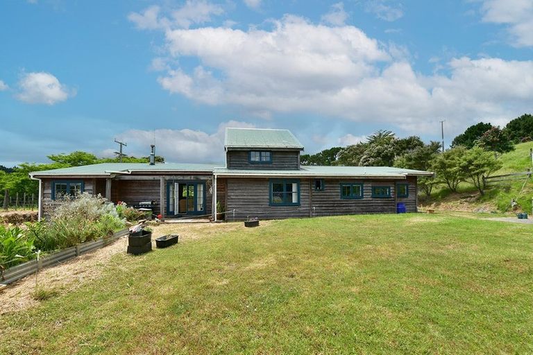 Photo of property in 1811 Kaipara Coast Highway, Kaukapakapa, Warkworth, 0984