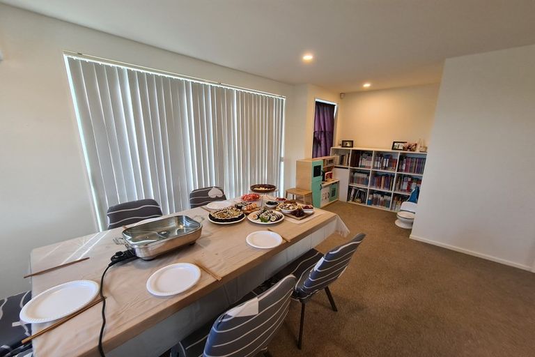 Photo of property in 2 Treestump Road, Takanini, 2112