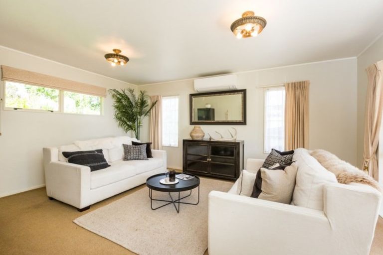Photo of property in 6a Busby Place, Havelock North, 4130