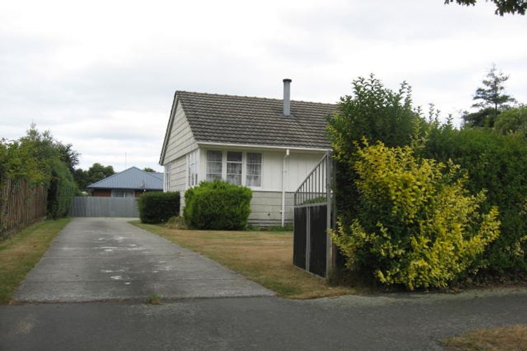 Photo of property in 4 Ballantyne Avenue, Upper Riccarton, Christchurch, 8041