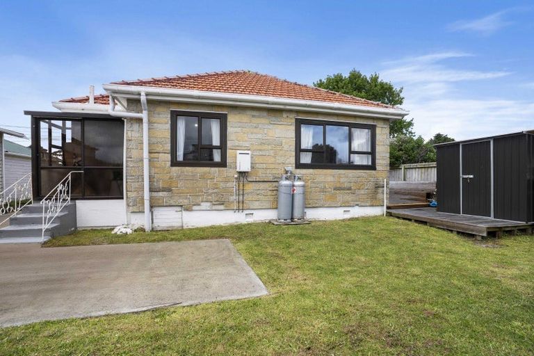 Photo of property in 12 Panorama Road, Mount Wellington, Auckland, 1060