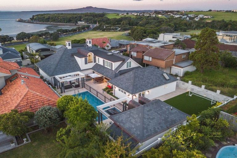 Photo of property in 9 Karori Crescent, Orakei, Auckland, 1071