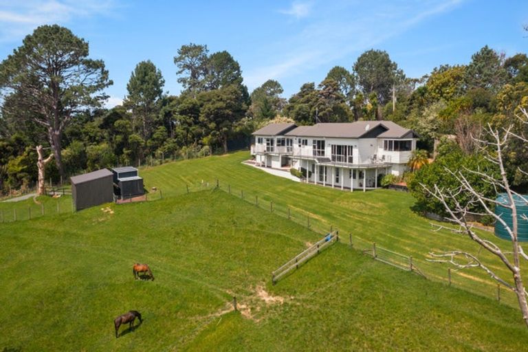 Photo of property in 23 Crows Road, Swanson, Auckland, 0614