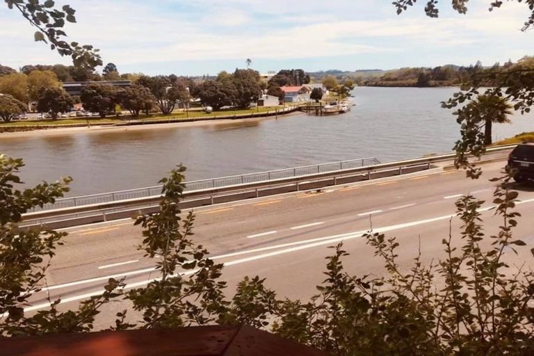 Photo of property in 54 Anzac Parade, Durie Hill, Whanganui, 4500