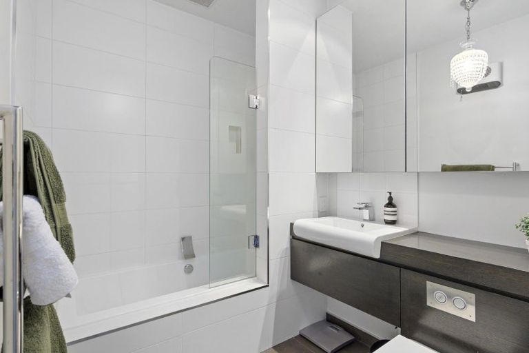 Photo of property in 43 Jacksons Road, Lyttelton, 8082