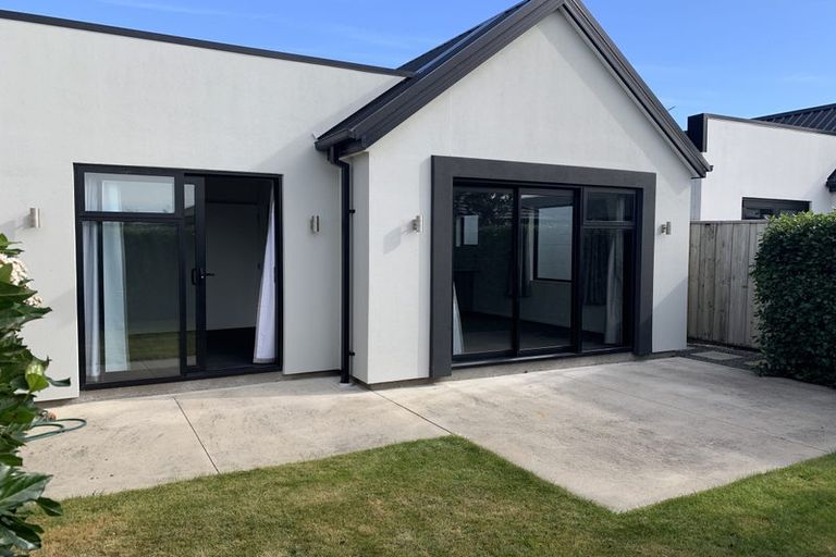 Photo of property in 69 Faringdon Boulevard, Rolleston, 7615